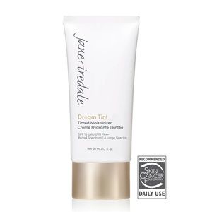 New in box- Dream Tint® Tinted Moisturizer SPF 15 (medium)